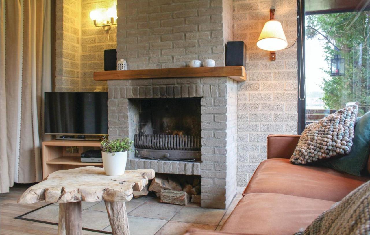 Lovely Home In Reutum With Wifi Extérieur photo