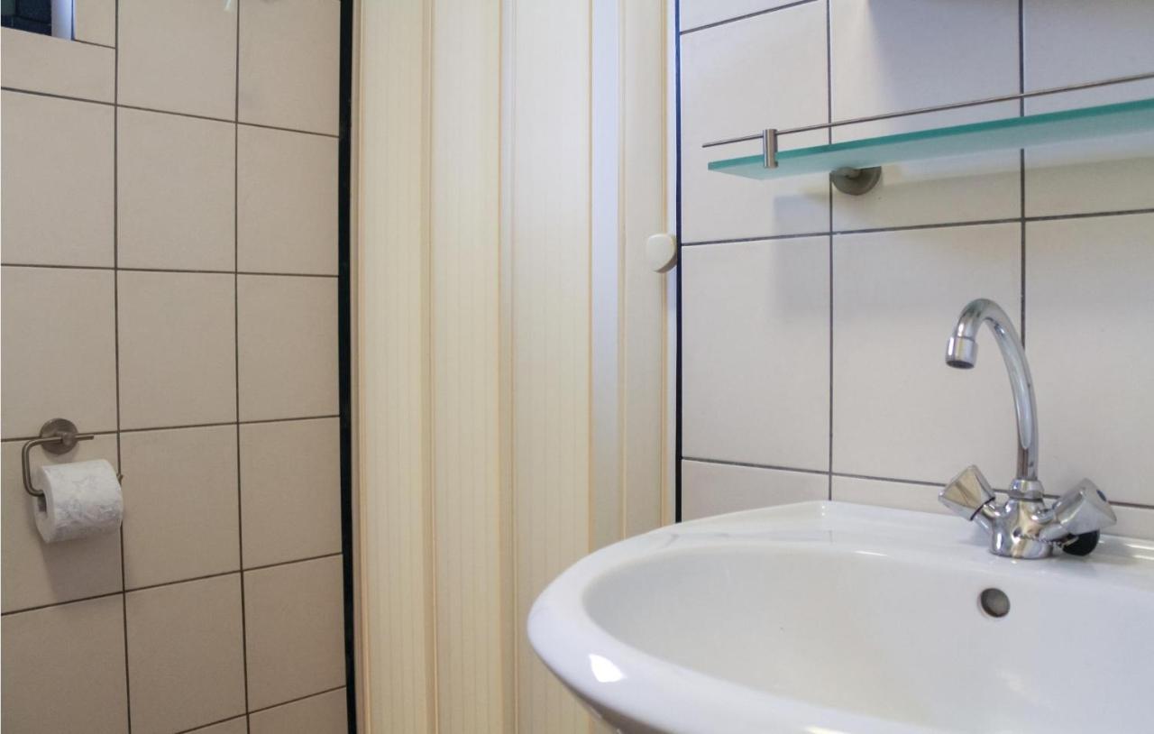 Lovely Home In Reutum With Wifi Extérieur photo